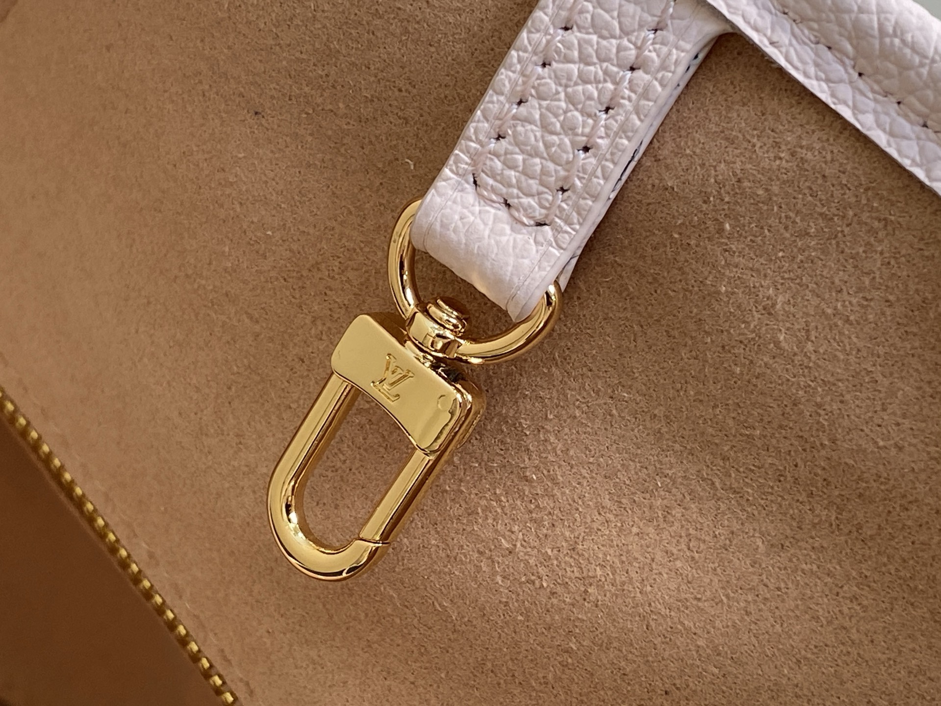 【顶级原单】M28527粉色刺绣 全皮购物袋  Neverfull 中号手袋 本款以路易威登 Monogram Empr