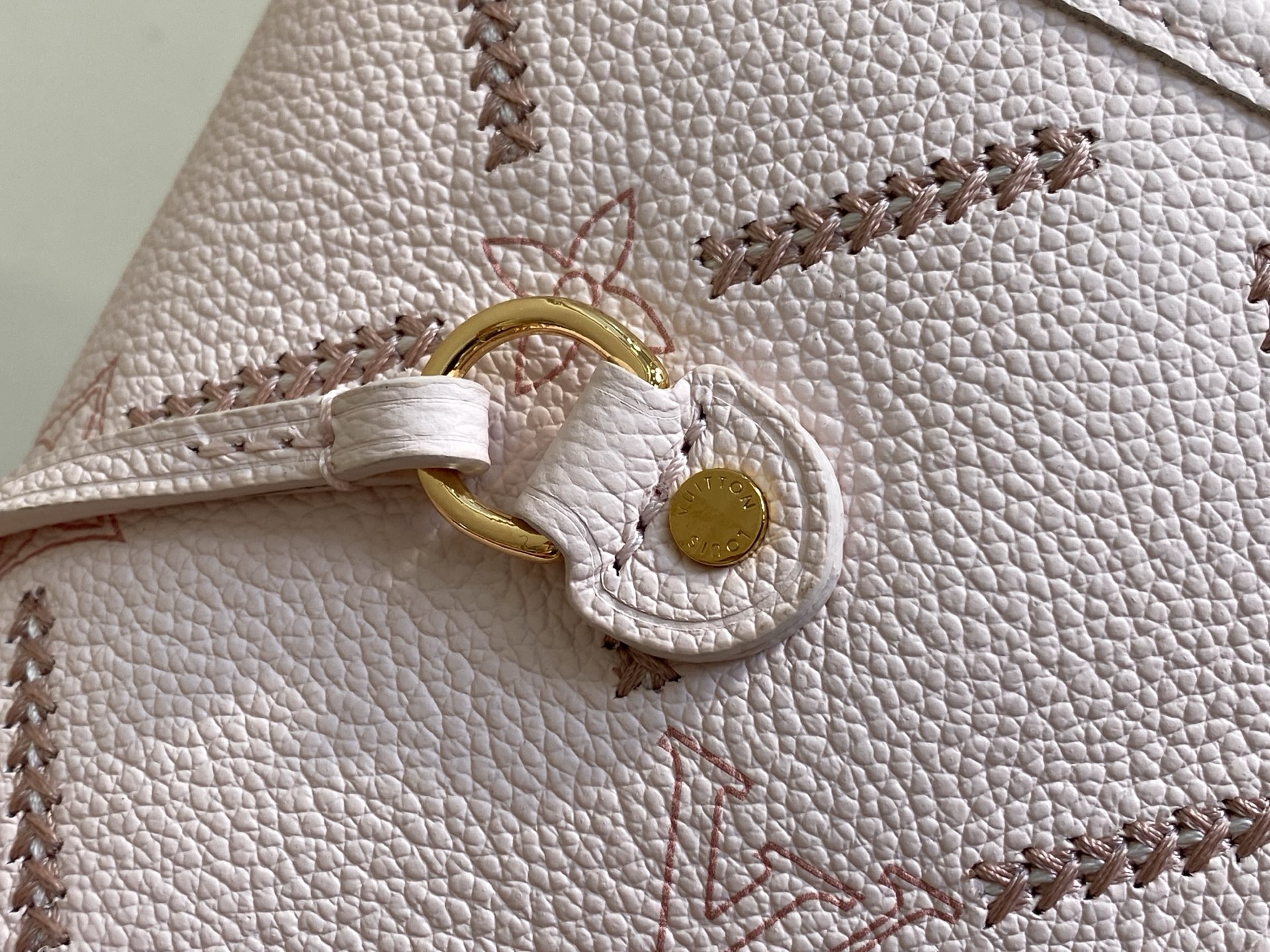 【顶级原单】M28527粉色刺绣 全皮购物袋  Neverfull 中号手袋 本款以路易威登 Monogram Empr