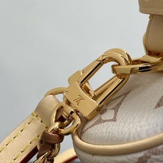【顶级原单】M29782沙丘色 拼色链条化妆包 VANITY CHAIN POUCH 手袋 Vanity Chain P 【顶级原单】M29782沙丘色 拼色链条化妆包 VANITY CHAIN POUCH 手袋 Vanity Chain P