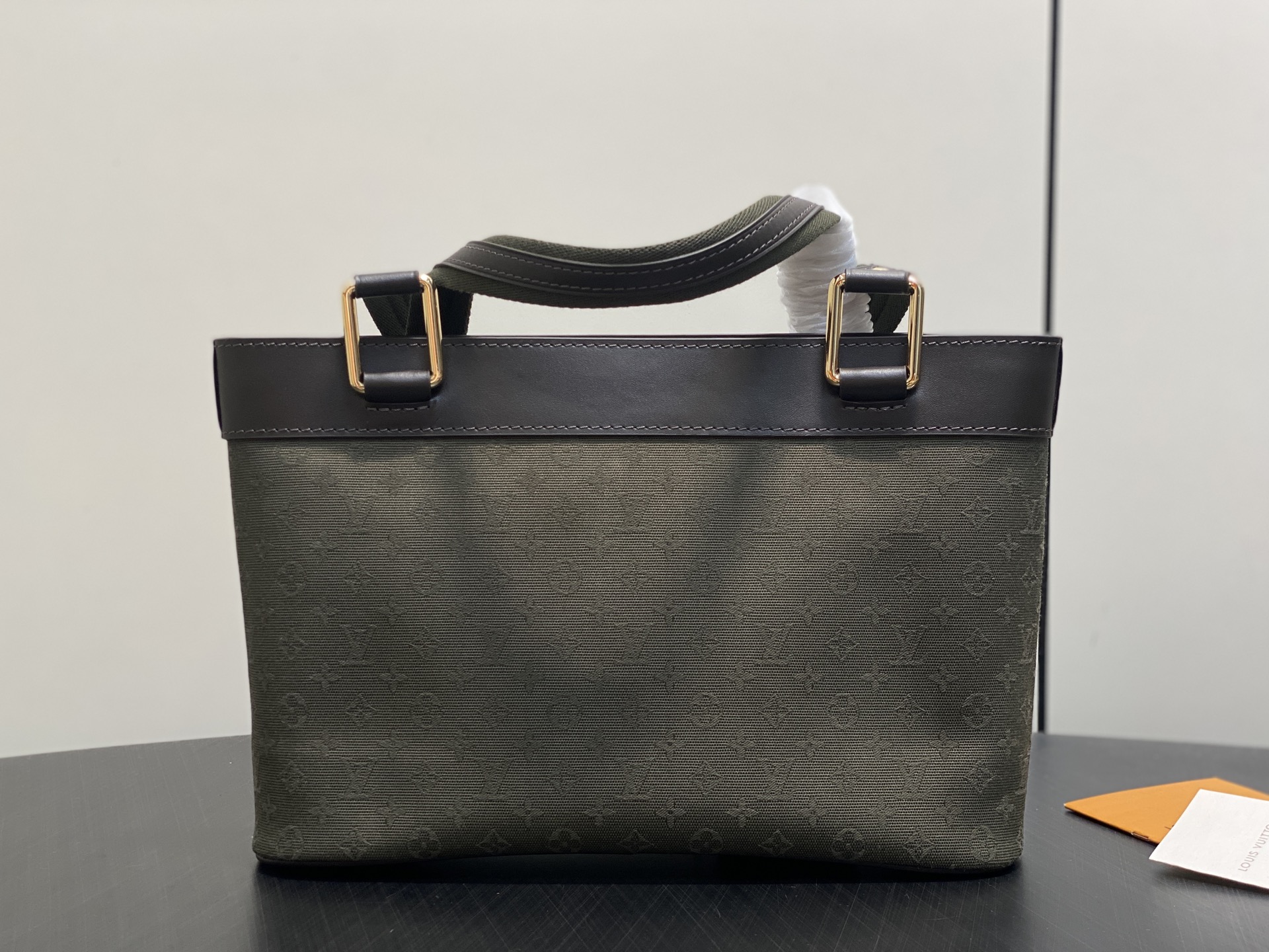 【顶级原单】M92682绿色 丹宁牛仔开口笑托特包中古包 Lucille 小号手提袋 (典藏款)Vintage Lv 手 【顶级原单】M92682绿色 丹宁牛仔开口笑托特包中古包 Lucille 小号手提袋 (典藏款)Vintage Lv 手