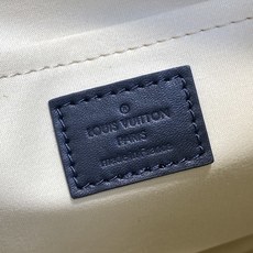 【顶级原单】M92610蓝白色 丹宁牛仔开口笑托特包中古包 Lucille 小号手提袋 (典藏款)Vintage Lv 【顶级原单】M92610蓝白色 丹宁牛仔开口笑托特包中古包 Lucille 小号手提袋 (典藏款)Vintage Lv