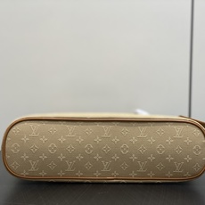 【顶级原单】M92684奶油黄 丹宁牛仔开口笑托特包中古包 Lucille 小号手提袋 (典藏款)Vintage Lv 【顶级原单】M92684奶油黄 丹宁牛仔开口笑托特包中古包 Lucille 小号手提袋 (典藏款)Vintage Lv