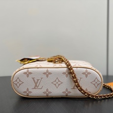 【顶级原单】M29782沙丘色 拼色链条化妆包 VANITY CHAIN POUCH 手袋 Vanity Chain P 【顶级原单】M29782沙丘色 拼色链条化妆包 VANITY CHAIN POUCH 手袋 Vanity Chain P