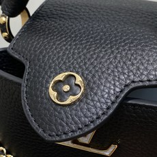 【顶级原单】M29608黑色 链条全皮cap那英款 当季新款 CAPUCINES 迷你手袋 本款 Capucines B 【顶级原单】M29608黑色 链条全皮cap那英款 当季新款 CAPUCINES 迷你手袋 本款 Capucines B