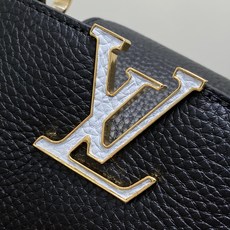 【顶级原单】M29608黑色 链条全皮cap那英款 当季新款 CAPUCINES 迷你手袋 本款 Capucines B 【顶级原单】M29608黑色 链条全皮cap那英款 当季新款 CAPUCINES 迷你手袋 本款 Capucines B