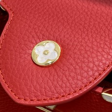 【顶级原单】M11341红色花冠 全皮cap那英款系列 Capucines 小号手袋 本款Capucines Flowe 【顶级原单】M11341红色花冠 全皮cap那英款系列 Capucines 小号手袋 本款Capucines Flowe
