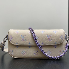 【顶级原单】M29770米白幻彩紫 全皮压花链条腋下包 本款 Wallet on Chain Ivy 手袋 取材 Mon 【顶级原单】M29770米白幻彩紫 全皮压花链条腋下包 本款 Wallet on Chain Ivy 手袋 取材 Mon