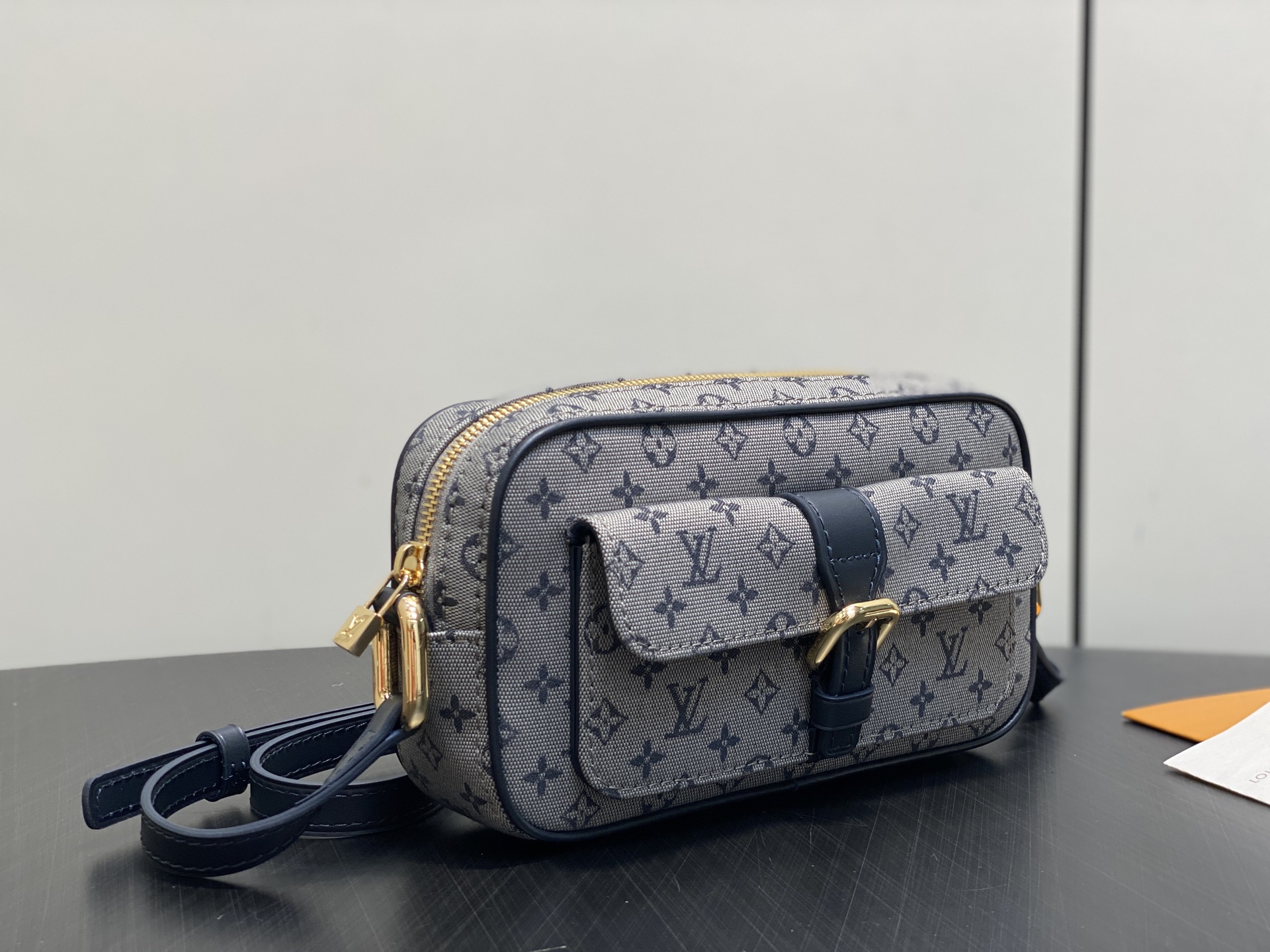 【顶级原单】M92217蓝白色 丹宁牛仔中古相机包 Vintage Lv 相机包 丹宁牛仔搭配牛皮饰边 Lv vinta