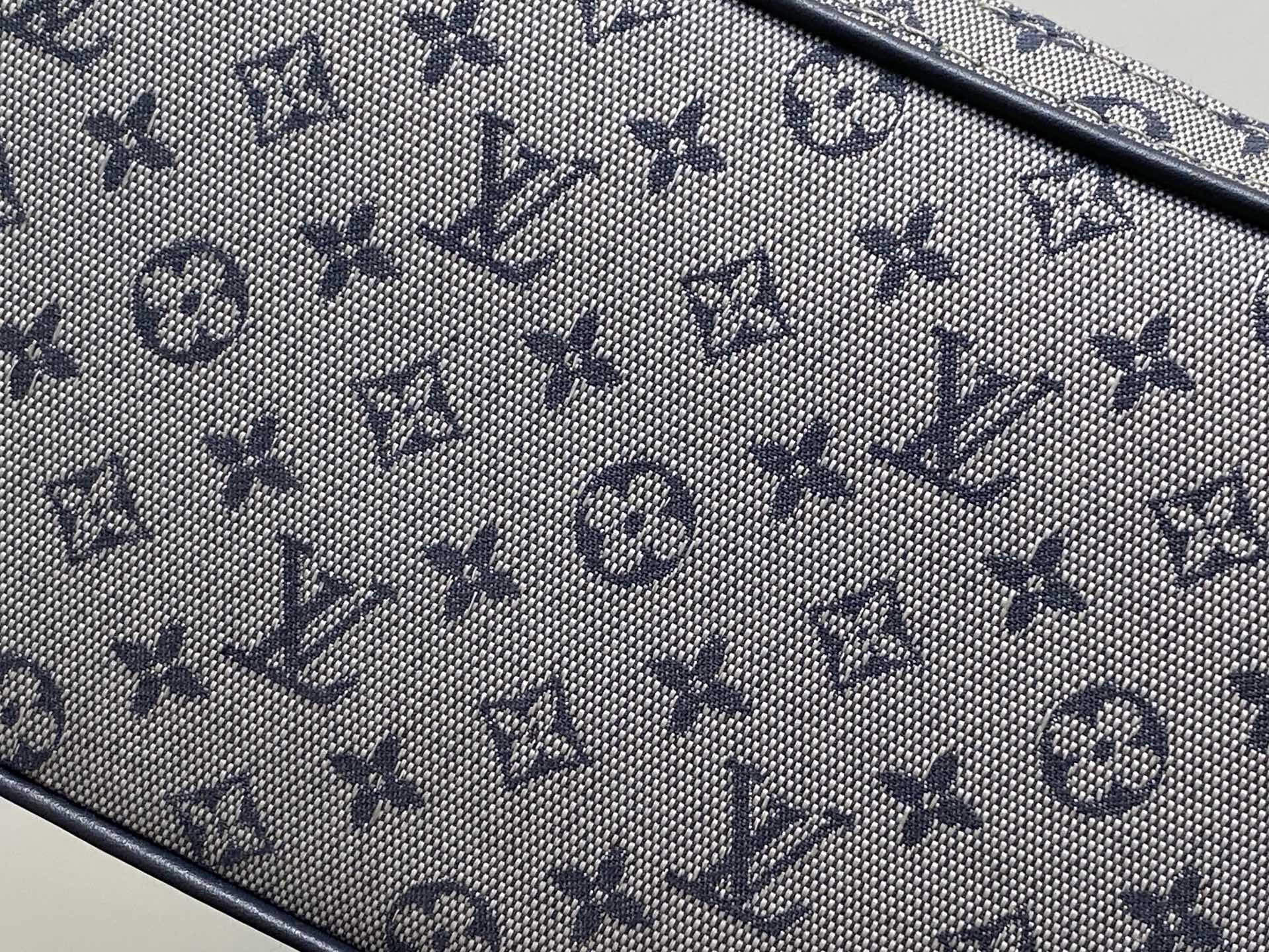 【顶级原单】M92217蓝白色 丹宁牛仔中古相机包 Vintage Lv 相机包 丹宁牛仔搭配牛皮饰边 Lv vinta
