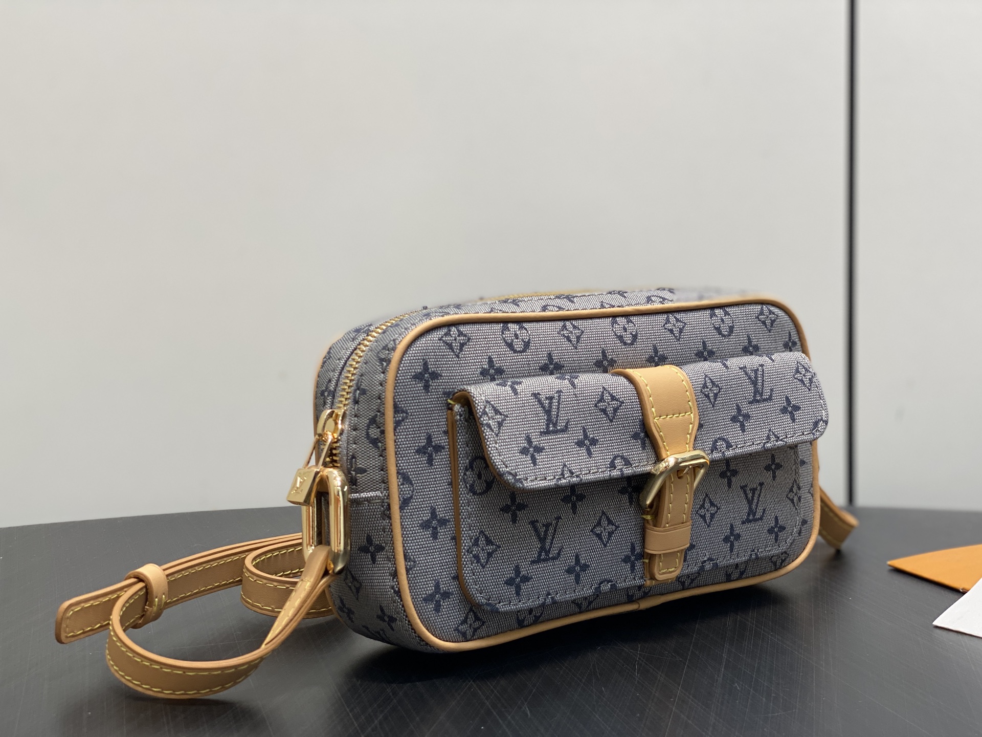 【顶级原单】M92004蓝白黄皮 丹宁牛仔中古相机包 Vintage Lv 相机包 丹宁牛仔搭配牛皮饰边 Lv vint