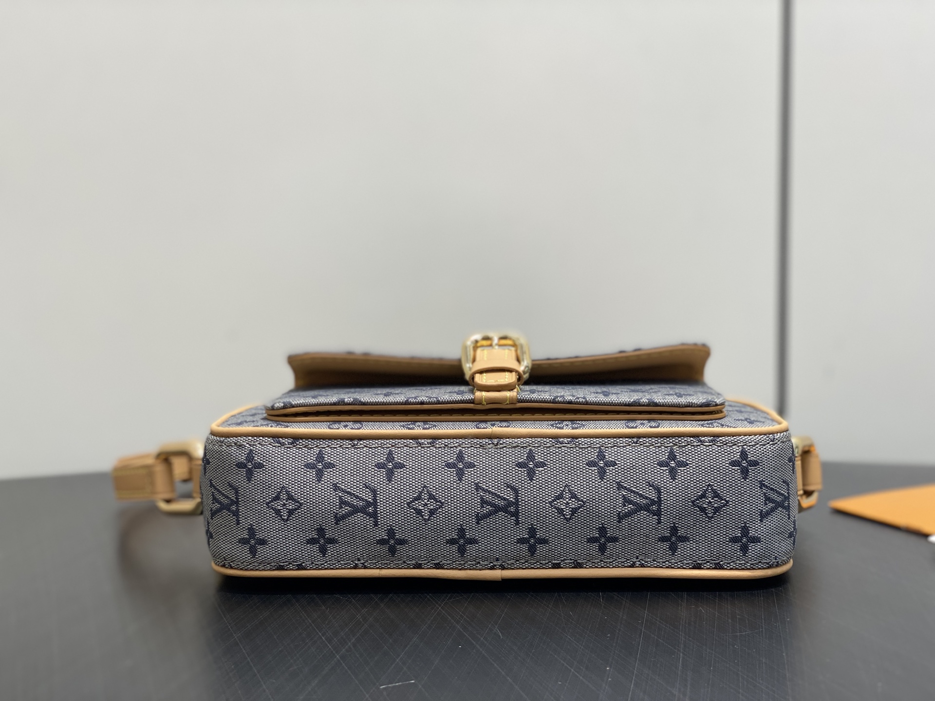 【顶级原单】M92004蓝白黄皮 丹宁牛仔中古相机包 Vintage Lv 相机包 丹宁牛仔搭配牛皮饰边 Lv vint