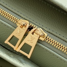 【顶级原单】M2A337薄荷绿 全皮压花链条四方包 OnTheGo 小号手袋 本款 Monogram Empreinte 【顶级原单】M2A337薄荷绿 全皮压花链条四方包 OnTheGo 小号手袋 本款 Monogram Empreinte