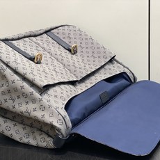 【顶级原单】M42313蓝白 丹宁牛仔狩猎包 双子星大号手袋 SAUMUR 大号手袋 取材 Monogram 棉质丹宁布 【顶级原单】M42313蓝白 丹宁牛仔狩猎包 双子星大号手袋 SAUMUR 大号手袋 取材 Monogram 棉质丹宁布