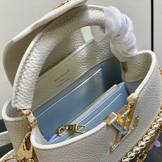 【顶级原单】M29608米白 链条全皮cap那英款 当季新款 CAPUCINES 迷你手袋 本款 Capucines B 【顶级原单】M29608米白 链条全皮cap那英款 当季新款 CAPUCINES 迷你手袋 本款 Capucines B