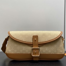 【顶级原单】M92694姜黄色 中古丹宁牛仔法棍腋下包元宝包 Vintage lv 手袋 取材 Monogram 棉质丹 【顶级原单】M92694姜黄色 中古丹宁牛仔法棍腋下包元宝包 Vintage lv 手袋 取材 Monogram 棉质丹