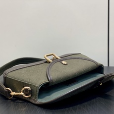 【顶级原单】M92693绿色 中古丹宁牛仔法棍腋下包元宝包 Vintage lv 手袋 取材 Monogram 棉质丹宁 【顶级原单】M92693绿色 中古丹宁牛仔法棍腋下包元宝包 Vintage lv 手袋 取材 Monogram 棉质丹宁