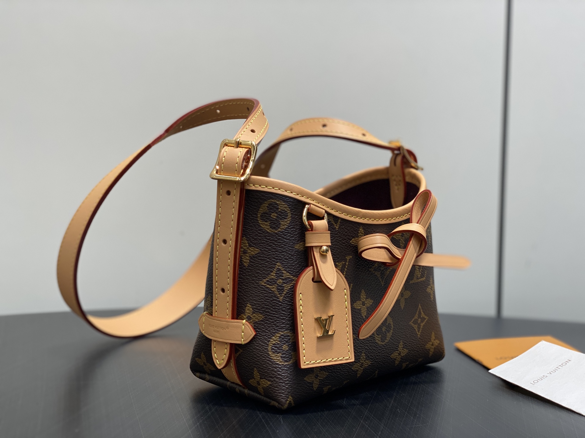 【顶级原单】M2A711老花 迷你斜挎包 NANO CARRYALL 手袋 本款 Nano CarryAll 手袋以玲珑 【顶级原单】M2A711老花 迷你斜挎包 NANO CARRYALL 手袋 本款 Nano CarryAll 手袋以玲珑