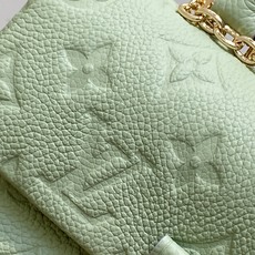 【顶级原单】M29785薄荷绿 全皮压花链条包 Nano Madeline 手袋 本款 沐浴清爽新色,飘然加入 Rain 【顶级原单】M29785薄荷绿 全皮压花链条包 Nano Madeline 手袋 本款 沐浴清爽新色,飘然加入 Rain