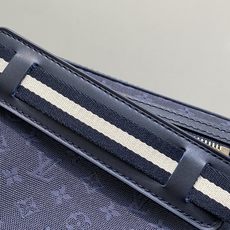 【顶级原单】M92330深蓝色 丹宁牛仔开口笑腋下包 Lucille小号手提袋 Vintage Lv手袋丹宁牛仔搭配牛皮 【顶级原单】M92330深蓝色 丹宁牛仔开口笑腋下包 Lucille小号手提袋 Vintage Lv手袋丹宁牛仔搭配牛皮