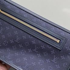 【顶级原单】M92330深蓝色 丹宁牛仔开口笑腋下包 Lucille小号手提袋 Vintage Lv手袋丹宁牛仔搭配牛皮 【顶级原单】M92330深蓝色 丹宁牛仔开口笑腋下包 Lucille小号手提袋 Vintage Lv手袋丹宁牛仔搭配牛皮