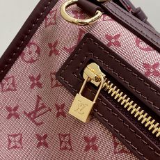 【顶级原单】M92331树莓粉 丹宁牛仔开口笑腋下包 Lucille小号手提袋 Vintage Lv手袋丹宁牛仔搭配牛皮 【顶级原单】M92331树莓粉 丹宁牛仔开口笑腋下包 Lucille小号手提袋 Vintage Lv手袋丹宁牛仔搭配牛皮