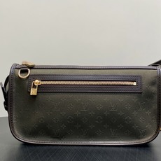 【顶级原单】M92332绿色 丹宁牛仔开口笑腋下包 Lucille小号手提袋 Vintage Lv手袋丹宁牛仔搭配牛皮饰 【顶级原单】M92332绿色 丹宁牛仔开口笑腋下包 Lucille小号手提袋 Vintage Lv手袋丹宁牛仔搭配牛皮饰