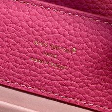 【顶级原单】M29608玫红色 链条全皮cap那英款 当季新款 CAPUCINES BB 手袋 本款 Capucines 【顶级原单】M29608玫红色 链条全皮cap那英款 当季新款 CAPUCINES BB 手袋 本款 Capucines