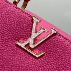 【顶级原单】M29608玫红色 链条全皮cap那英款 当季新款 CAPUCINES BB 手袋 本款 Capucines 【顶级原单】M29608玫红色 链条全皮cap那英款 当季新款 CAPUCINES BB 手袋 本款 Capucines