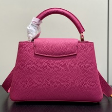 【顶级原单】M29608玫红色 链条全皮cap那英款 当季新款 CAPUCINES BB 手袋 本款 Capucines 【顶级原单】M29608玫红色 链条全皮cap那英款 当季新款 CAPUCINES BB 手袋 本款 Capucines