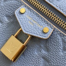 【顶级原单】M2A007蓝色 全皮压花链条包化妆包 VANITY CHAIN POUCH 手袋 m13593本款 Van 【顶级原单】M2A007蓝色 全皮压花链条包化妆包 VANITY CHAIN POUCH 手袋 m13593本款 Van