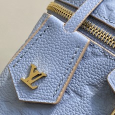 【顶级原单】M2A007蓝色 全皮压花链条包化妆包 VANITY CHAIN POUCH 手袋 m13593本款 Van 【顶级原单】M2A007蓝色 全皮压花链条包化妆包 VANITY CHAIN POUCH 手袋 m13593本款 Van