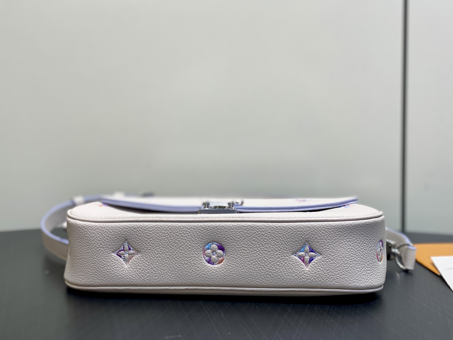【顶级原单】M2A332幻彩紫 全皮丝印腋下包 POCHETTE MÉTIS SOFT 小号手袋 本款 Pochette