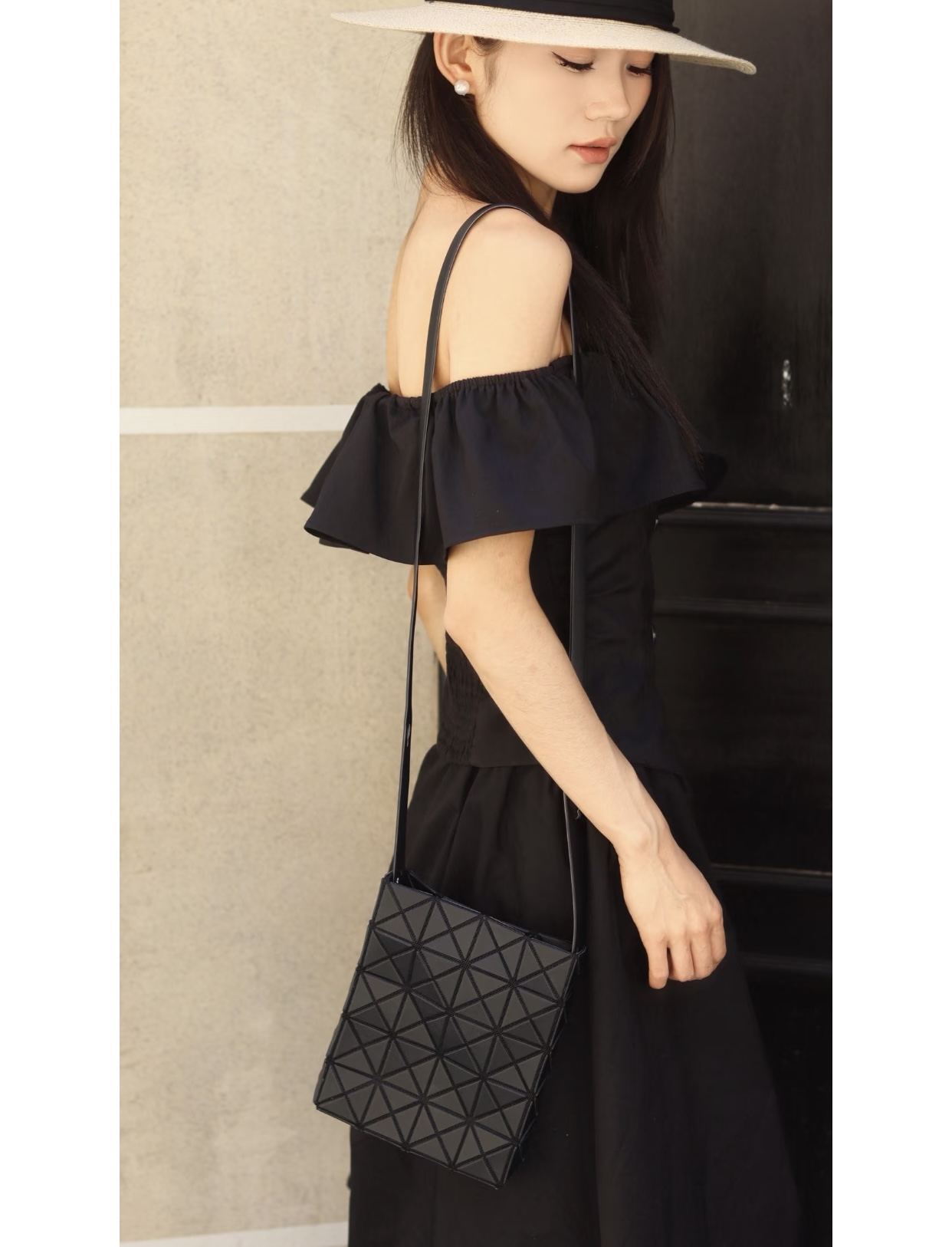 Issey Miyake August Limited Edition Small Square Crossbody Bag 7 i1757237867662 4538 0 5