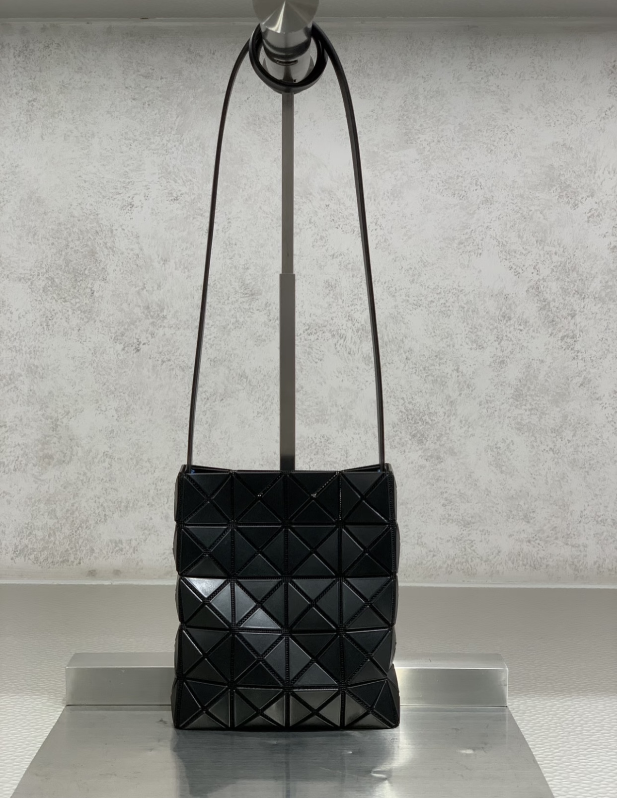 Issey Miyake Bao Bao White Crossbody Bag - Classic & Versatile 7 i1757237949531 2706 0 2