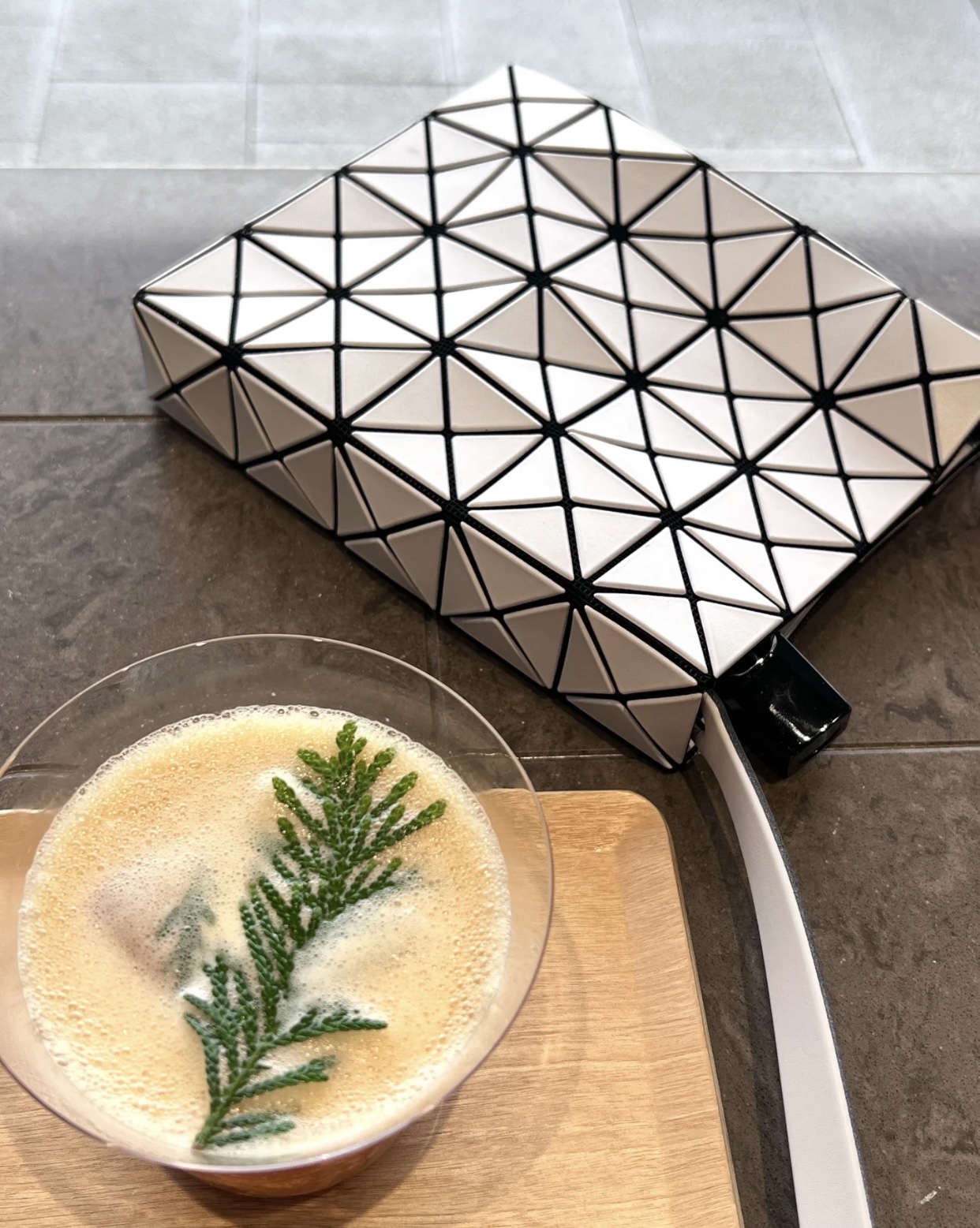 Issey Miyake Bao Bao White Crossbody Bag - Classic & Versatile 9 i1757237950097 5612 0 8