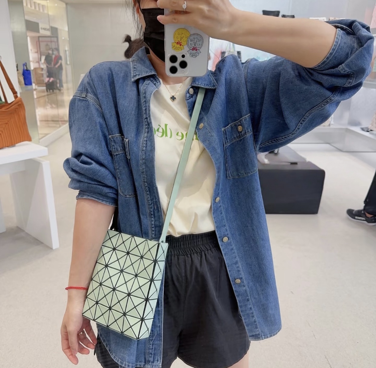 Issey Miyake Bao Bao Mini Crossbody Bag - Limited Edition 7 i1757239975628 378 0 7