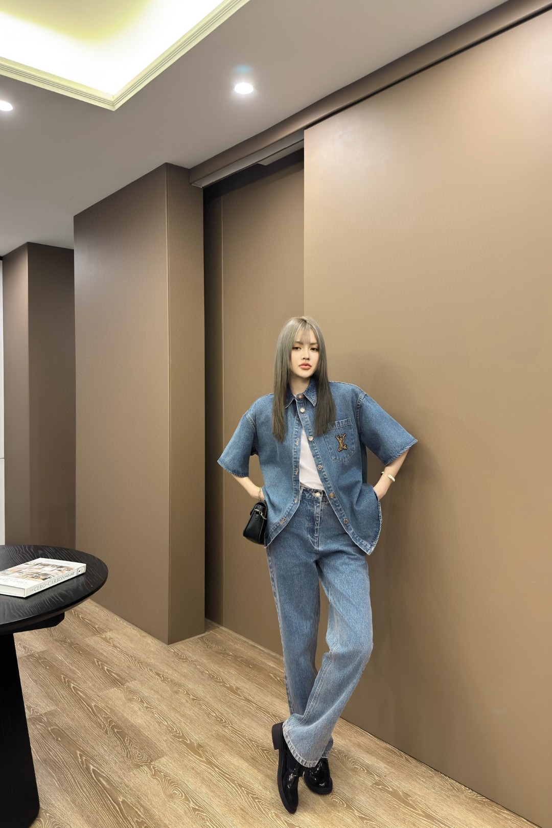 NO:318810,Shirts and trousers model pictures, shirts,alexander wang19860909衬衫长裤模特图,,shirts,alexander wang,Women's clothing