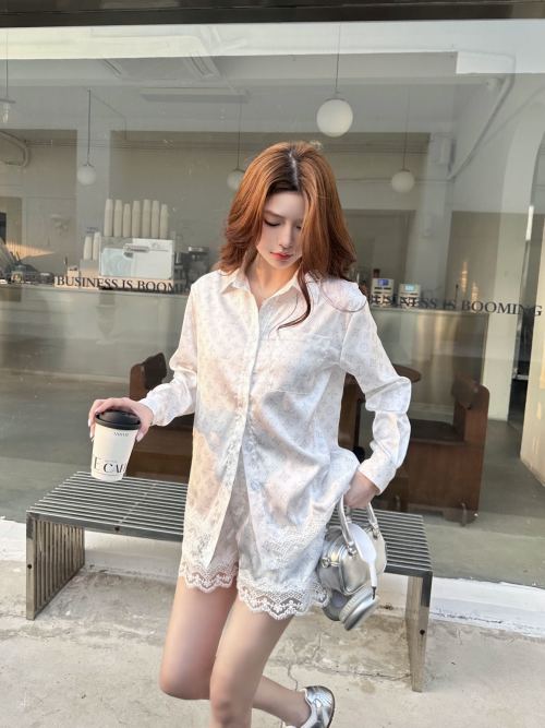 Lace Print Shirt & Shorts Set - Signature Style, Elegant & Comfortable 1 Lace Print Shirt & Shorts Set - Signature Style, Elegant & Comfortable