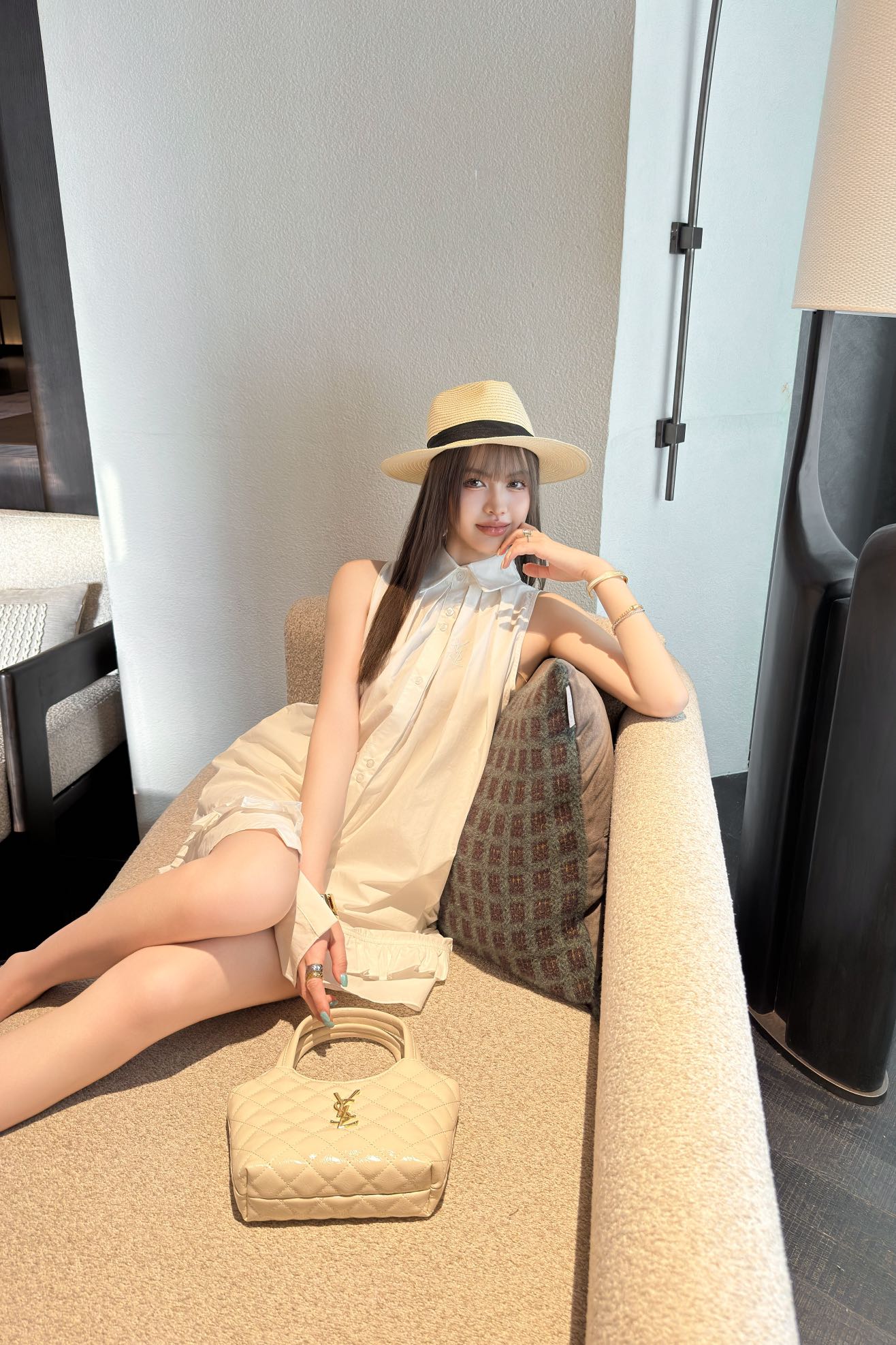 NO:334437,Model number D25051574 Saint Laurent YSL new style, letter embroidered on chest logo loose stylish buttoned placket lapel sleeveless cotton shirt dress!  White, (M size bust 100~104, skirt length 82) hair, saint laurent,saint laurent,skirts,alexander wang19860909款号D25051574 圣罗兰YSL新款 胸前字母刺绣徽标宽松时尚系扣开襟翻领无袖纯棉衬衣连衣裙！白色,（M码胸围100～104,裙长82）发,,saint laurent,saint laurent,skirts,alexander wang,Women's clothing