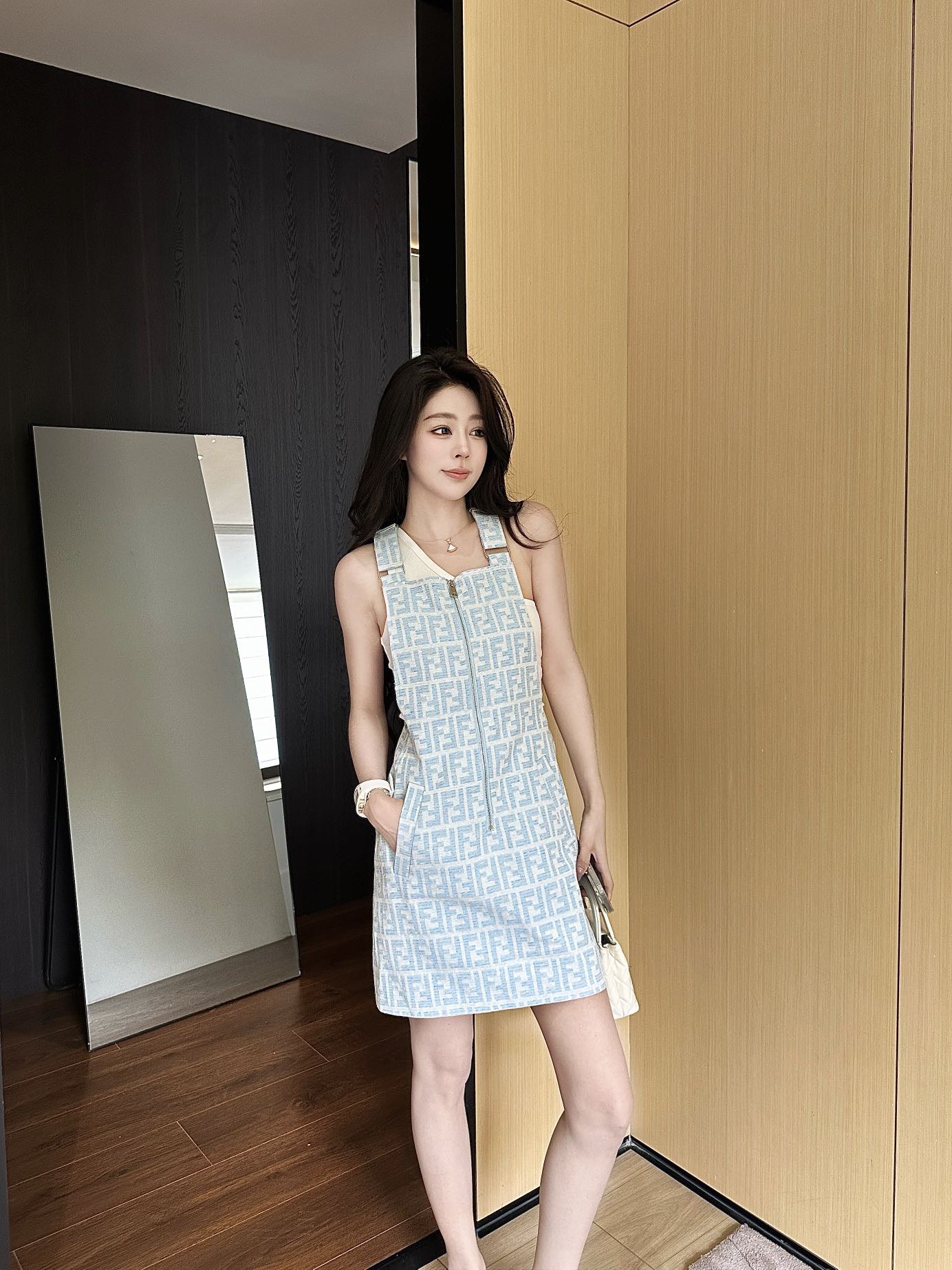 NO:410081,Model pictures, alexander wang19860909模特图,,alexander wang,Women's clothing