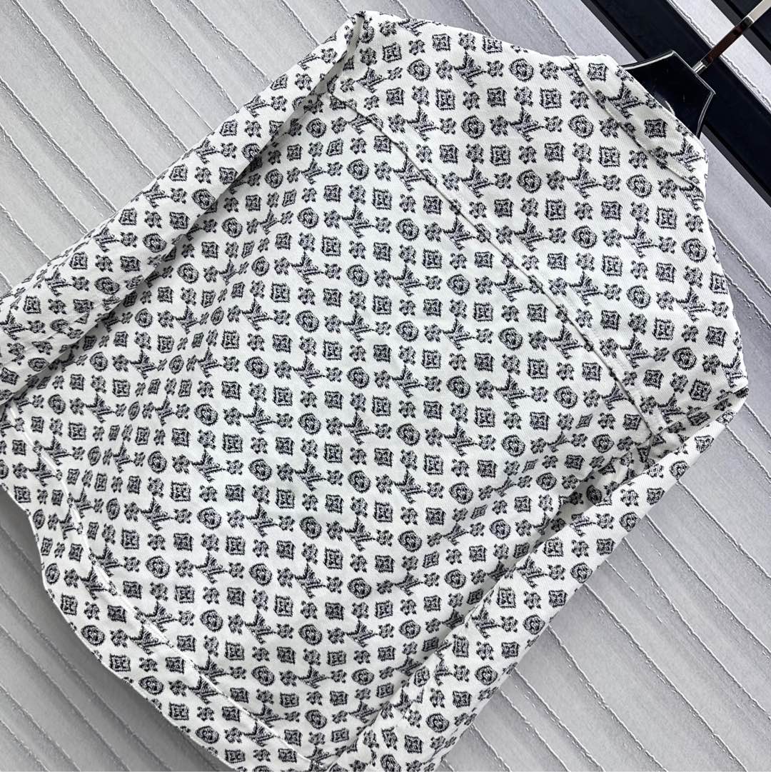 i1748539732830 4096 0 6