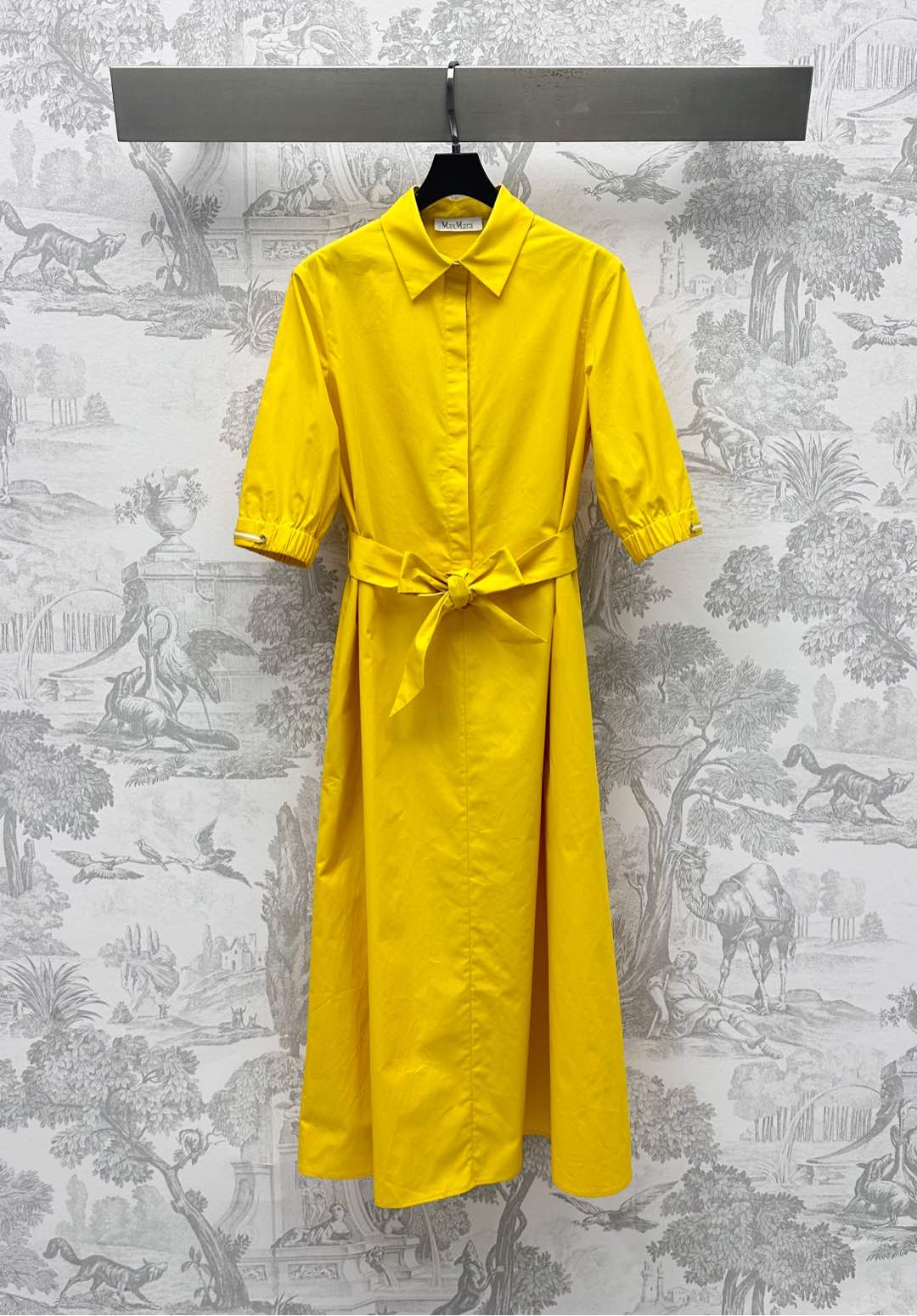 NO:418668,Maxmar*2025 new product lapel belt dress with custom made of custom YB imported twill thick material breathable and comfortable texture draped and comfortable Voxel color with half-open lantern button design highlights the brand tone Use this cloth belt to outline the body shape Simple and atmospheric Adding a sense of styling Lapel Short-sleeved Dress tailoring Daily commuting outfits High-end version, Skirts, T-shirt, alexander wang19860909Maxmar*2025新品上架翻领腰带连衣裙定制YB进口斜纹稠材质 透气舒适 质感垂顺舒适 通体素色搭配半开衣襟纽扣设计 彰显品牌调性 沿用本布腰带勾勒身型 简约大气 增添造型层次感 面辅料开发 翻领短袖连衣裙剪裁 日常通勤穿搭出彩时髦 高版本,,skirts,T-shirt,alexander wang,Women's clothing