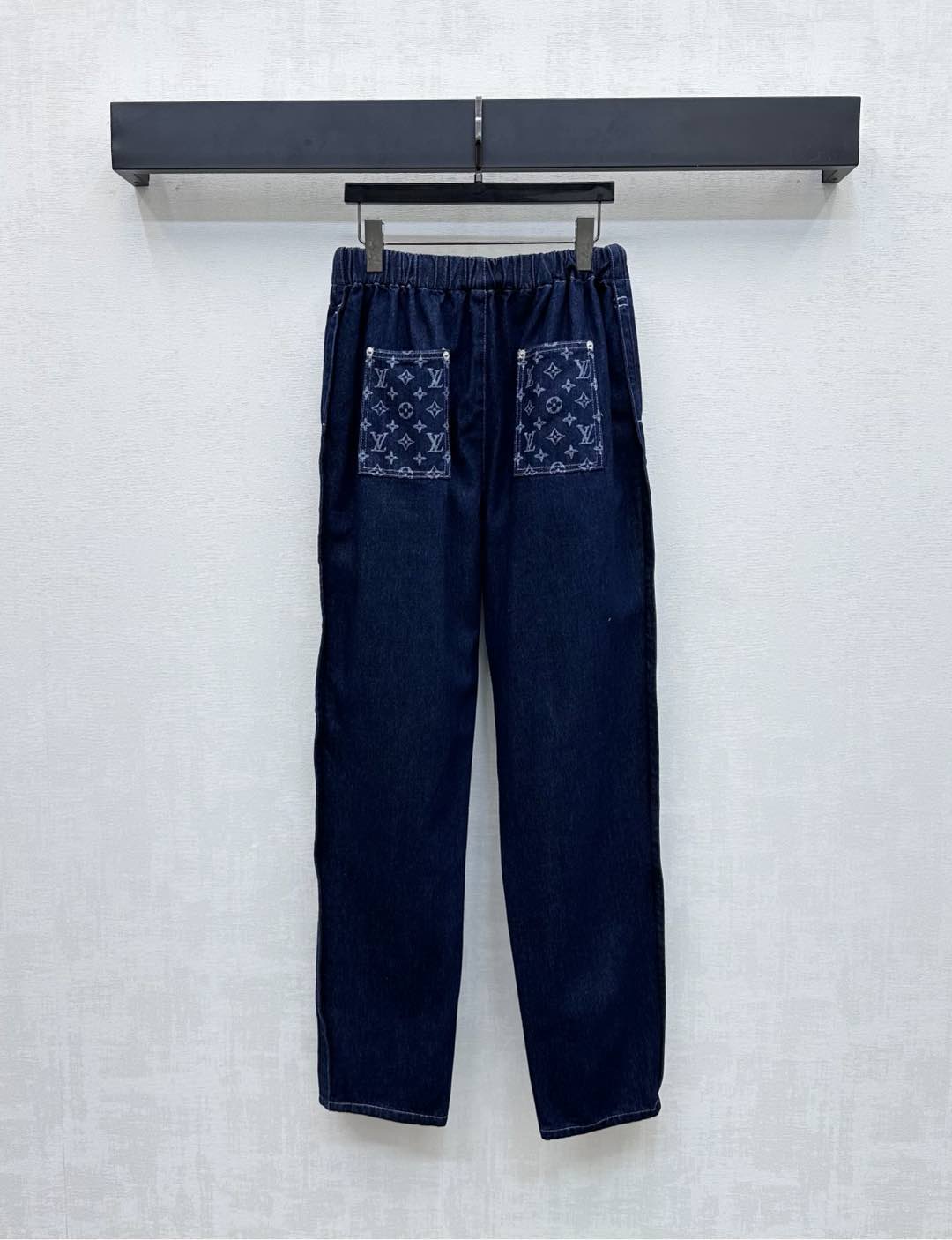 i1754663626344 1558 0 5