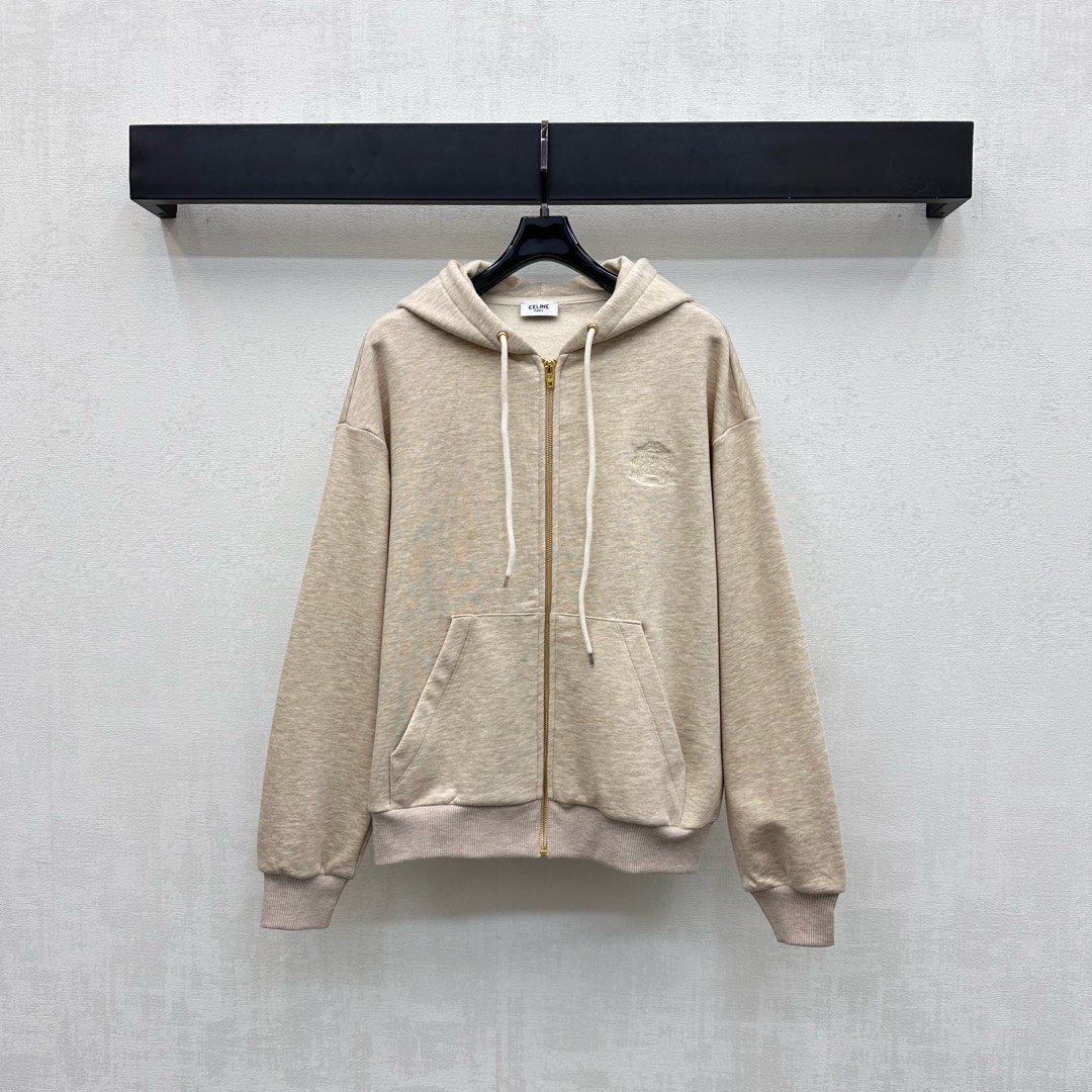 NO:483379,Loew*2025 new product embroidered hooded jacket is on the shelves. It is made of YB imported blended wool material. Breathable and comfortable. Full texture. The plaid zipper adjustment is combined with the symmetrical pocket pocket style design. Add a sense of styling. The chest is embroidered with iconic letter embroidery logo decoration to highlight the brand tone. The surface and auxiliary materials are developed. The hooded zipper jacket tailoring creates a personalized relaxed style. You can easily control your daily commuting outfits. High-end version, loewe, jackets & coats,hats,alexander wang19860909Loew*2025新品上架刺绣连帽外套定制YB进口混纺羊毛材质材质 透气舒适 质感十足 开襟拉链调节配合对称插兜口袋版型设计 增添造型层次感 胸前点缀标志性字母刺绣徽标装饰 彰显品牌调性 面辅料开发 连帽拉链外套剪裁 打造个性松弛风格 日常通勤穿搭都可轻松驾驭 高版本,,loewe,jackets & coats,hats,alexander wang,Women's clothing