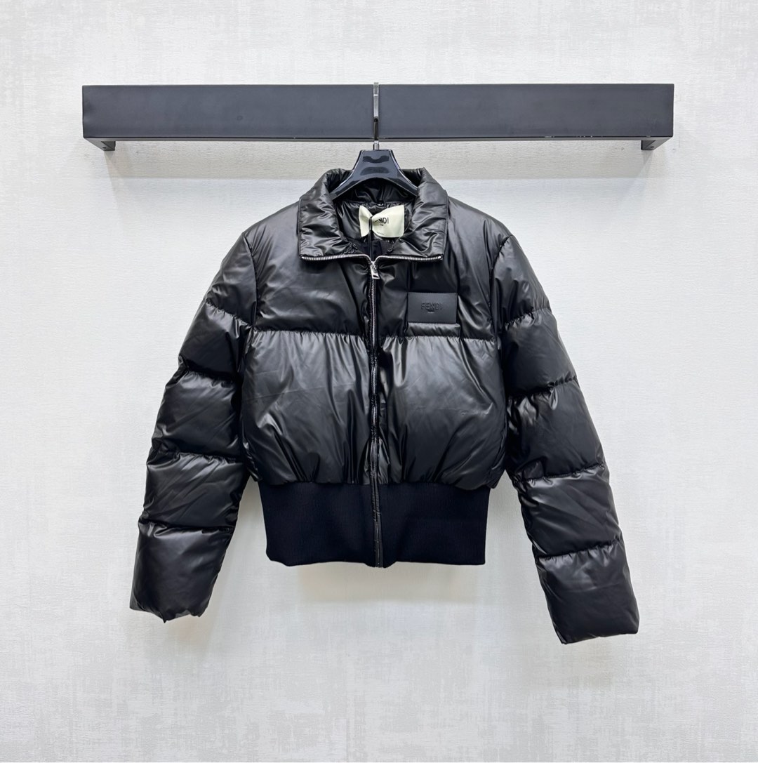 Fendi Detachable Fur Collar Padded Down Jacket Windproof Nylon Material 3 i1758125515730 975 0 6