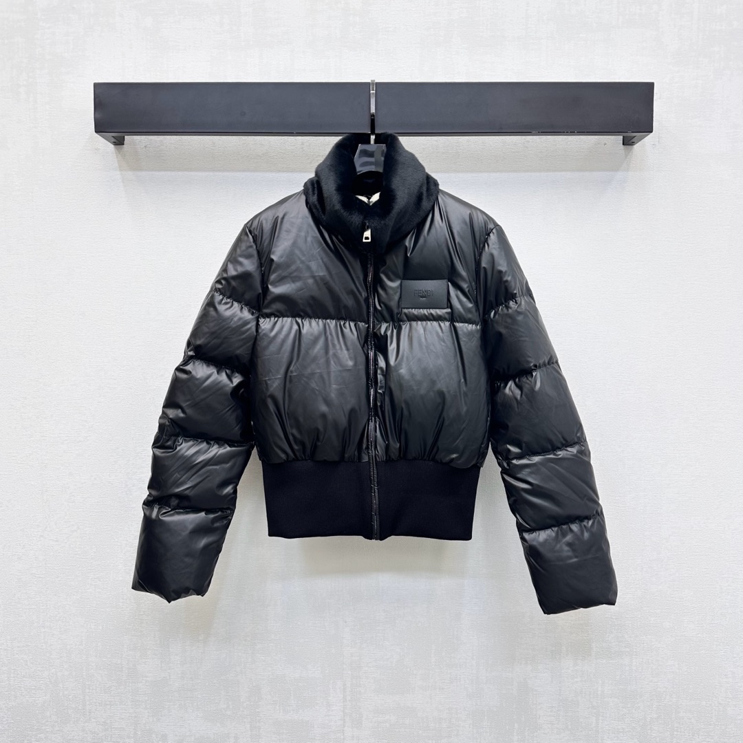 Fendi Detachable Fur Collar Padded Down Jacket Windproof Nylon Material 2 i1758125516102 6611 0 0