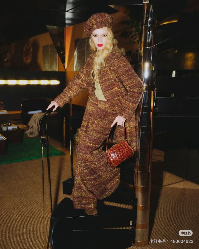 NO:693929,show pictures,,19860909秀图,,,Women's clothing