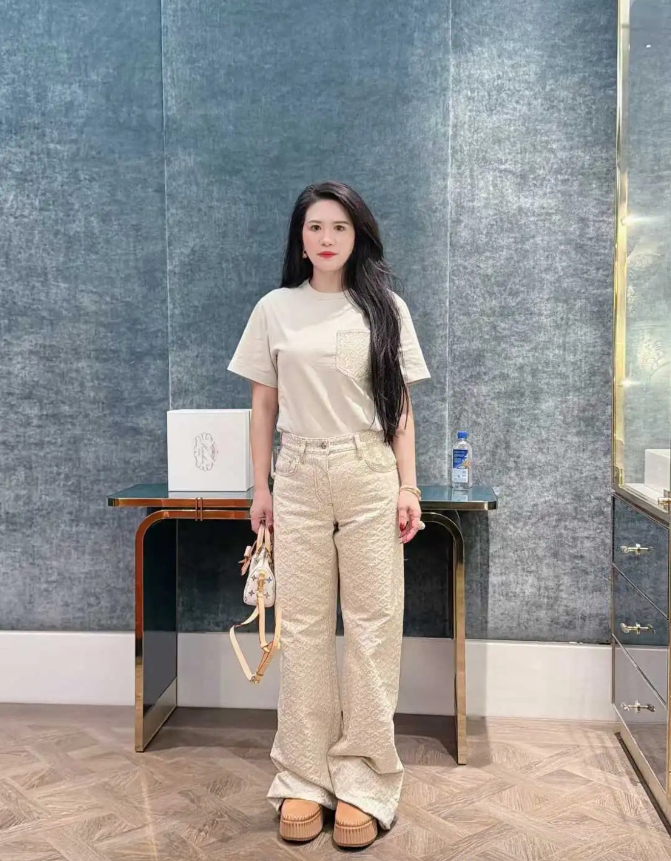 NO:708132,Purchasing upper body pictures,,19860909代购上身图,,,Women's clothing