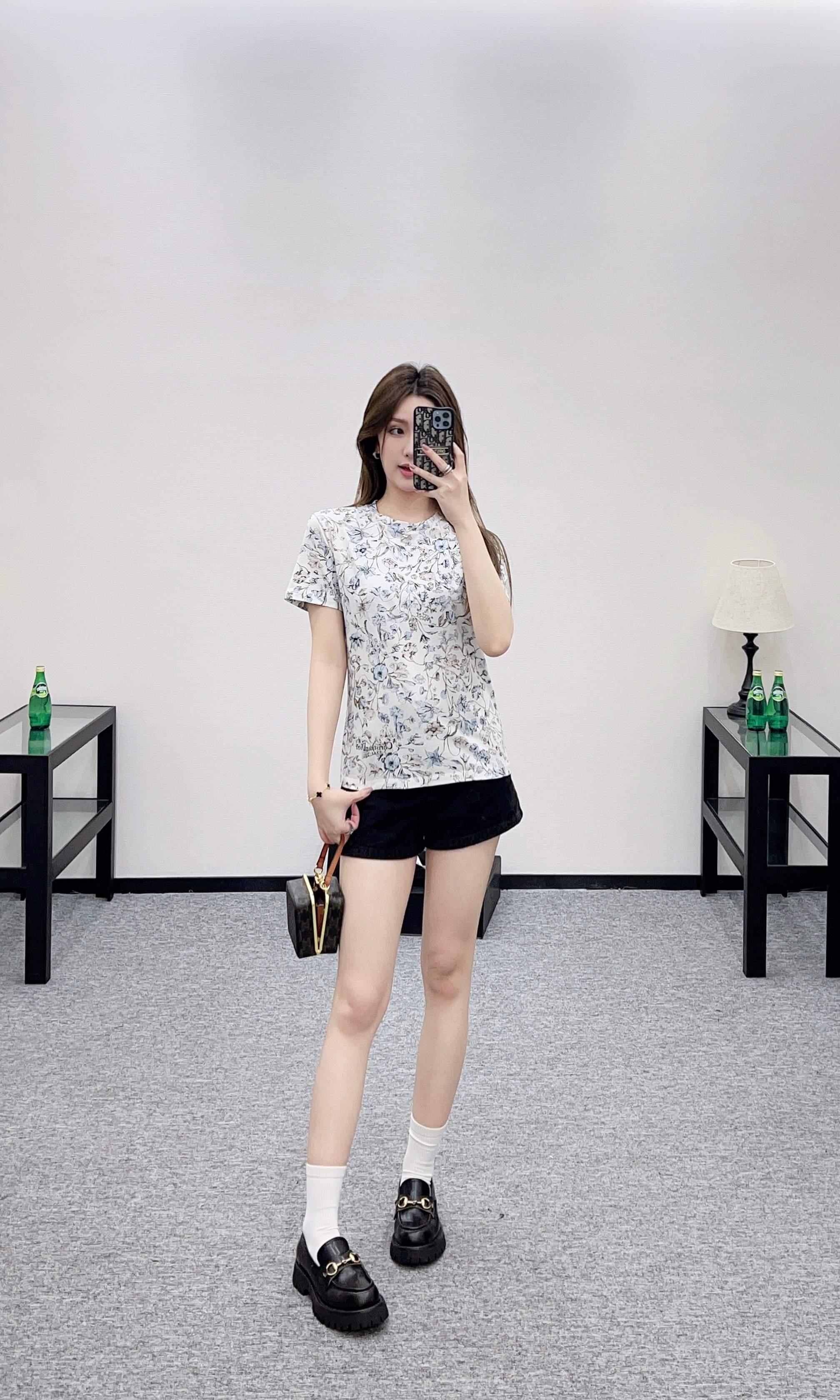 NO:709531,model pictures,,19860909模特图,,,Women's clothing