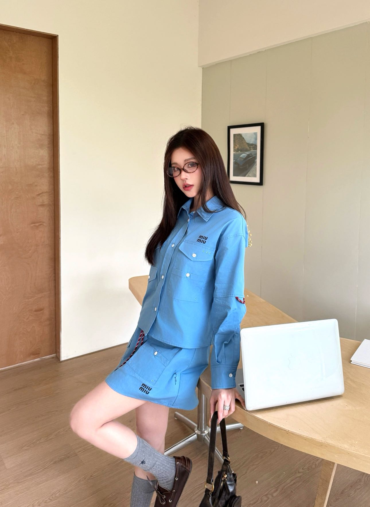 NO:716942,model pictures,,19860909模特图,,,Women's clothing